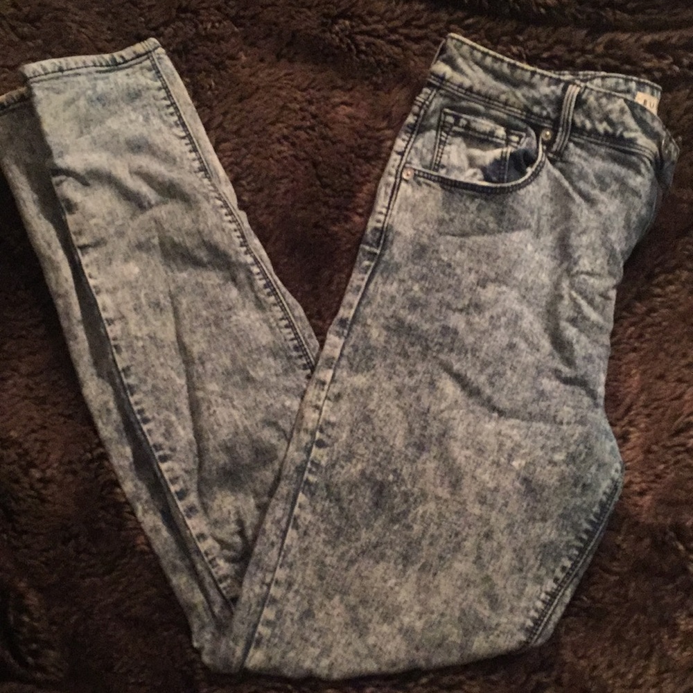 PacSun Bullhead acid wash high rise jegging